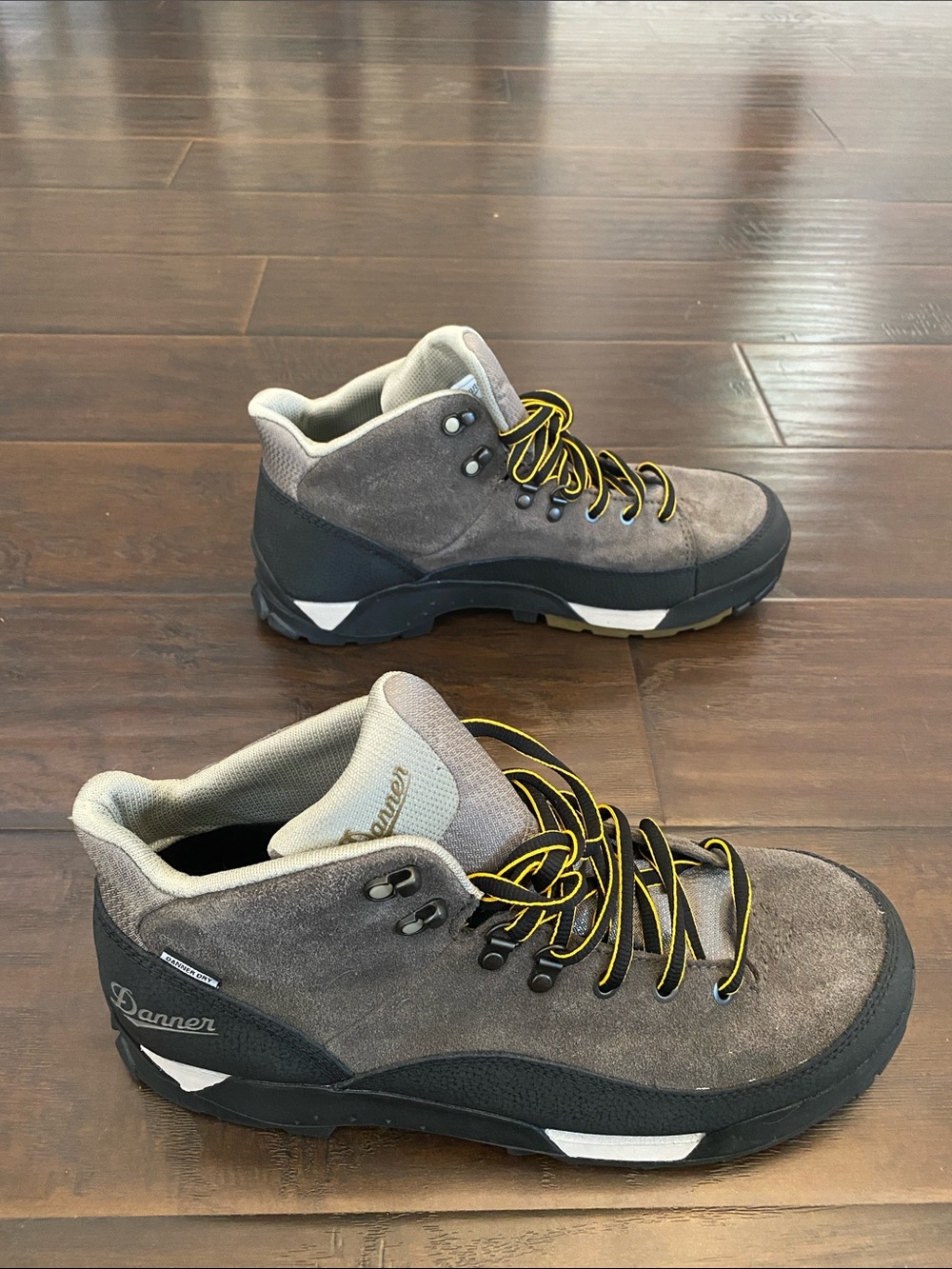 Danner dry leather & fabric upper lace up boot men’s size 10.5